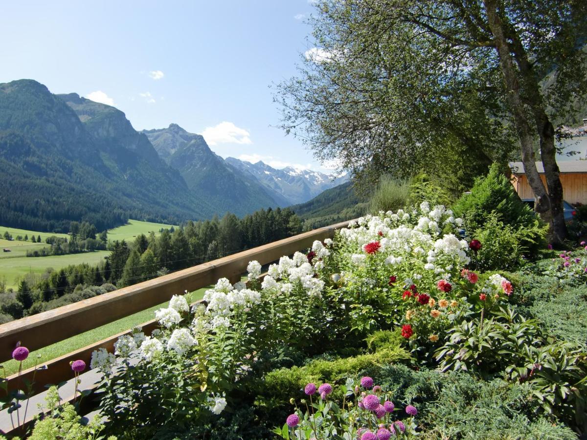 Haus Mader Hotel Trins Exterior foto